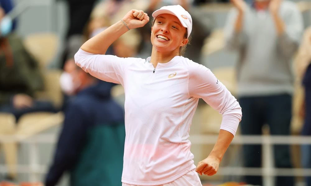 Ρολάν Γκαρός: 19χρονη από την Πολωνία η «βασίλισσα» του γαλλικού Όπεν